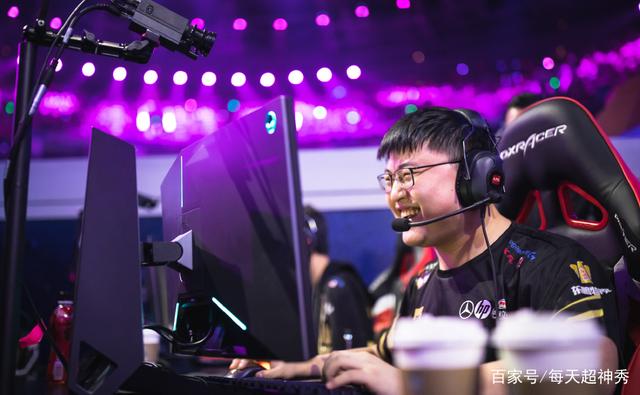 开云平台-众人划桨开大船原唱歌谱