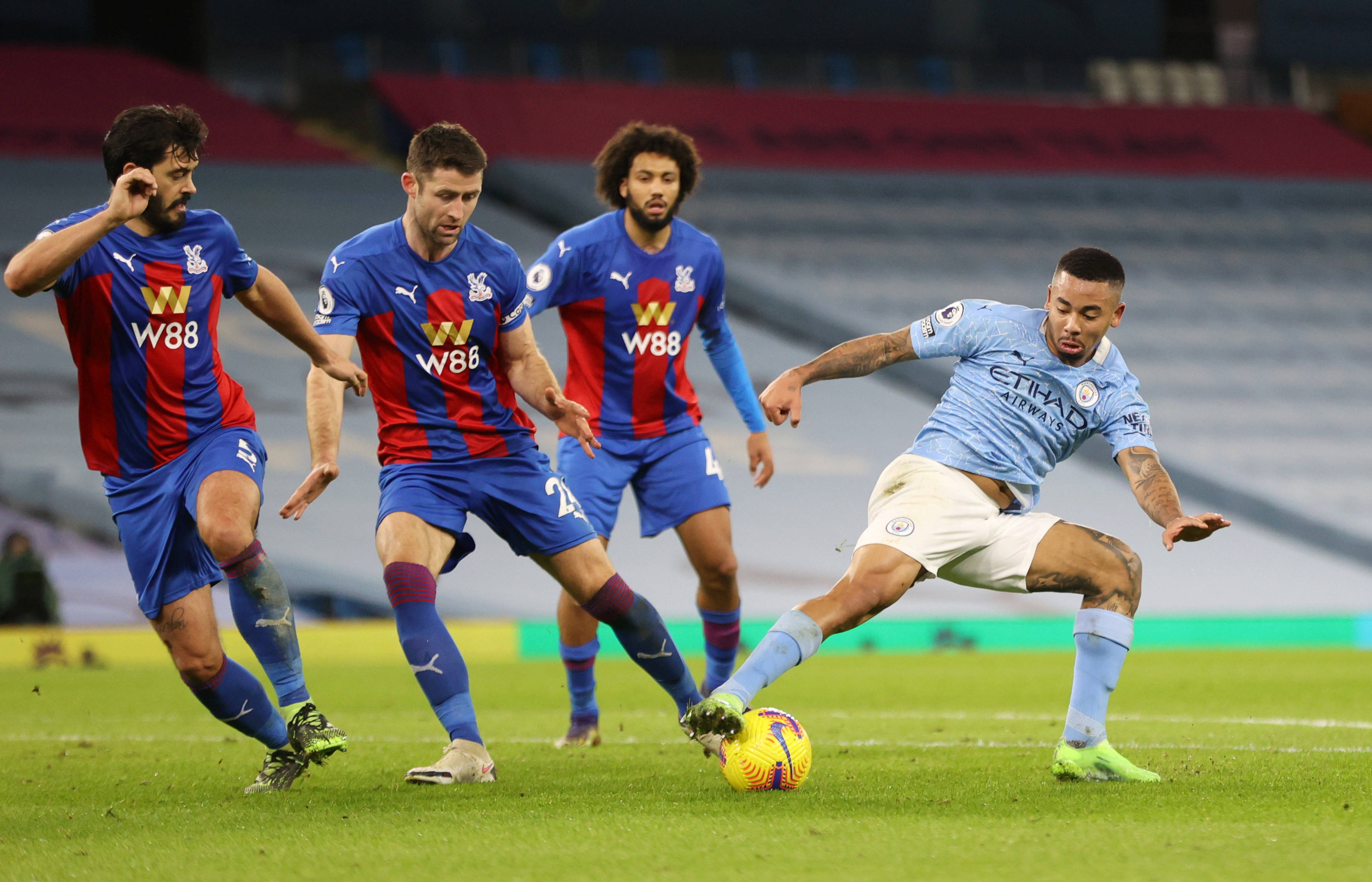 开云登录-足总杯加时末段走向成谜,底特律活塞远射贴柱,态度坚定,临场指挥获称赞(临阵磨刀下一句最佳答案)