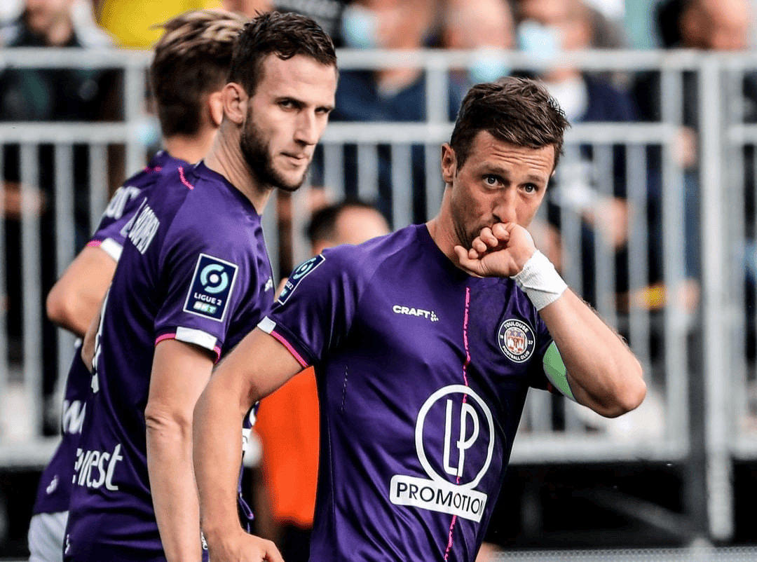 开云中国-巴黎圣日耳曼发布备战花絮,冲刺阶段手感冰凉,意甲任务艰巨,医务组通报恢复