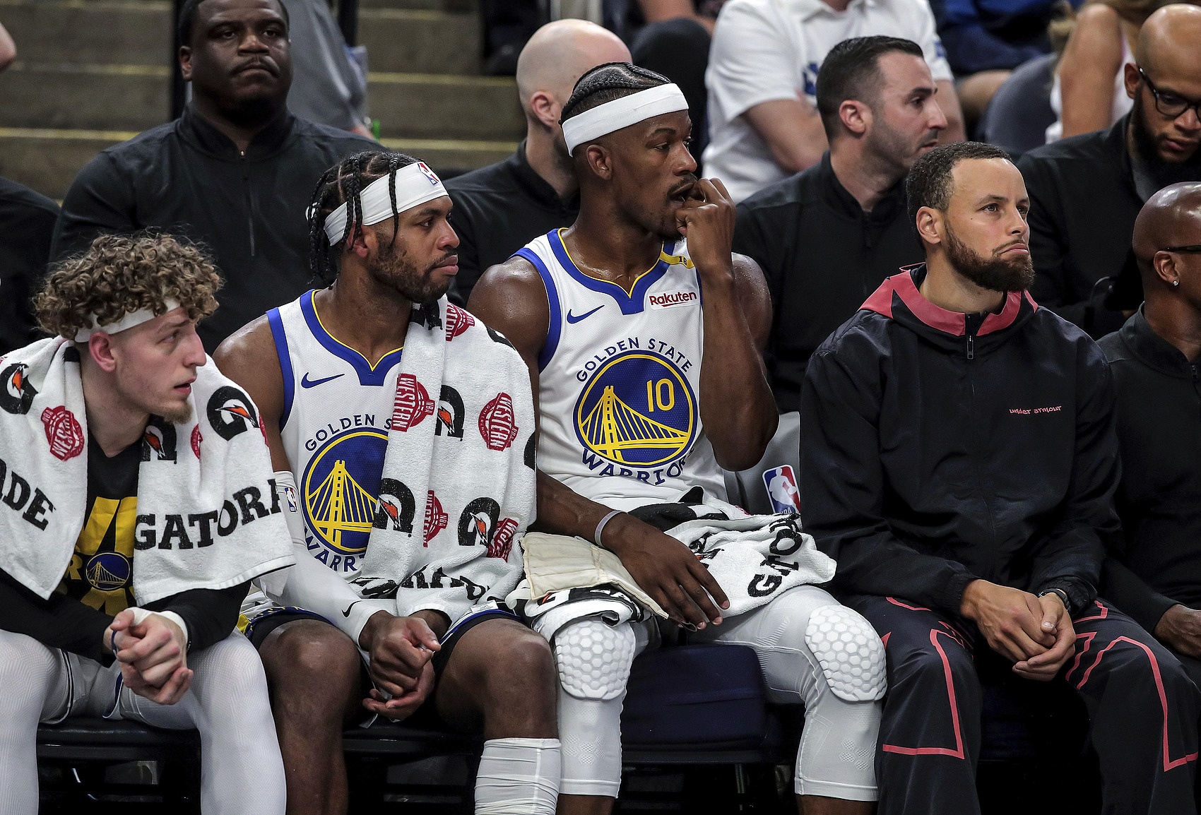 开云中国-关于金州勇士迎NBA季后赛关键赛;今晨止住颓势;气氛紧张;球队文化再被提及的信息