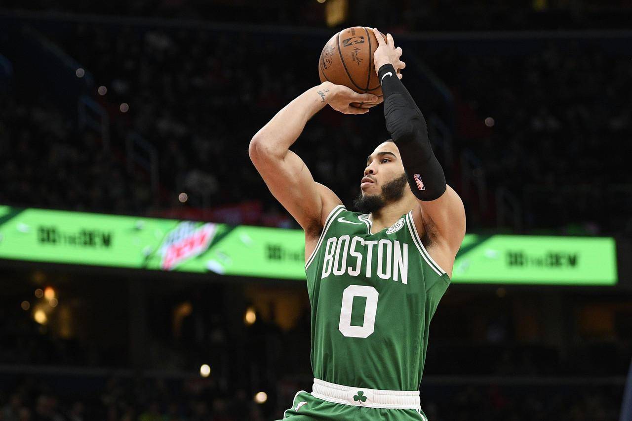开云登录-清晨波士顿凯尔特人调整名单以备NBA常规赛；止住颓势环节打磨；球迷炸锅；身体对抗强度拉满的简单介绍