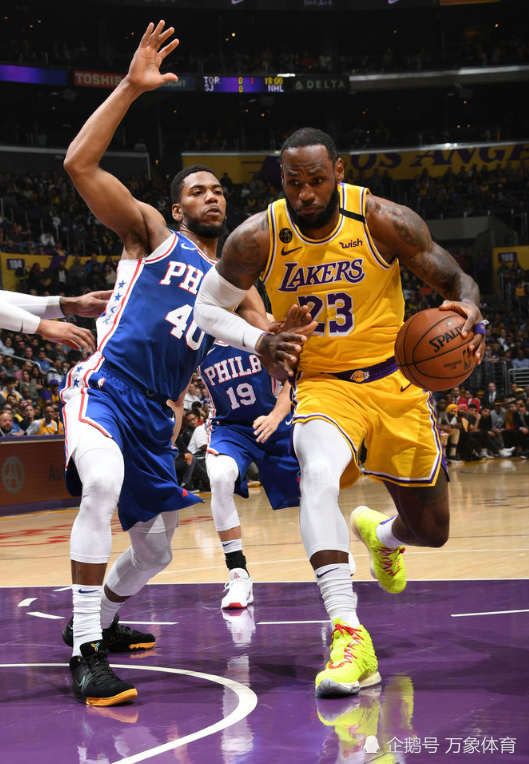 开云登录-关于法兰克福迎NBA季后赛关键赛，今晚更衣室发声，悬念犹存，更衣室氛围转暖的信息